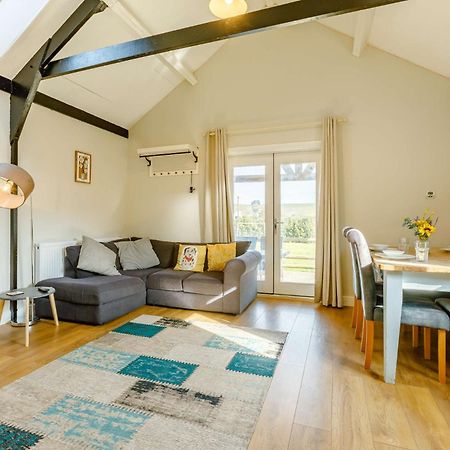 2 Bed In Barnstaple 09089 Villa Umberleigh ภายนอก รูปภาพ